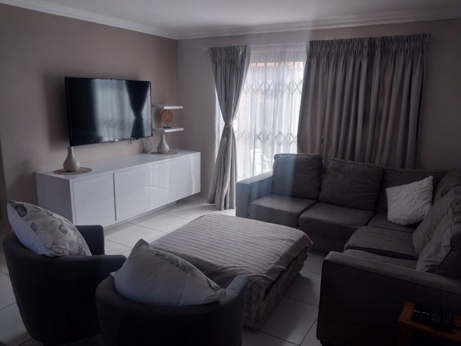 To Let 3 Bedroom Property for Rent in Douglas Valley Free State